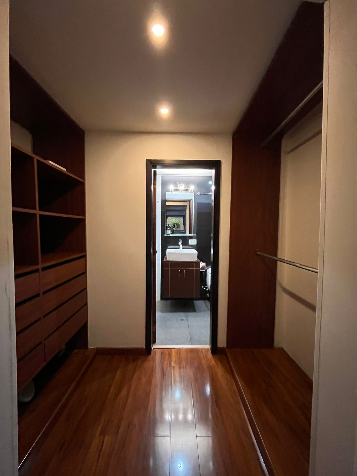 Avenida Calle 100 #49-83, Bogota, Colombia - imagen 9