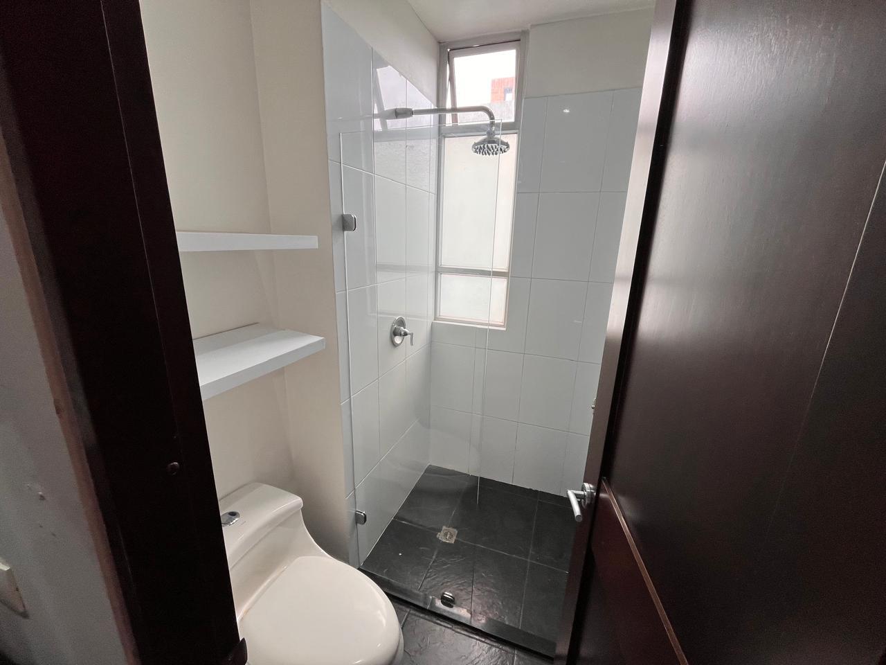 Calle 127 #17A-80 - imagen 14