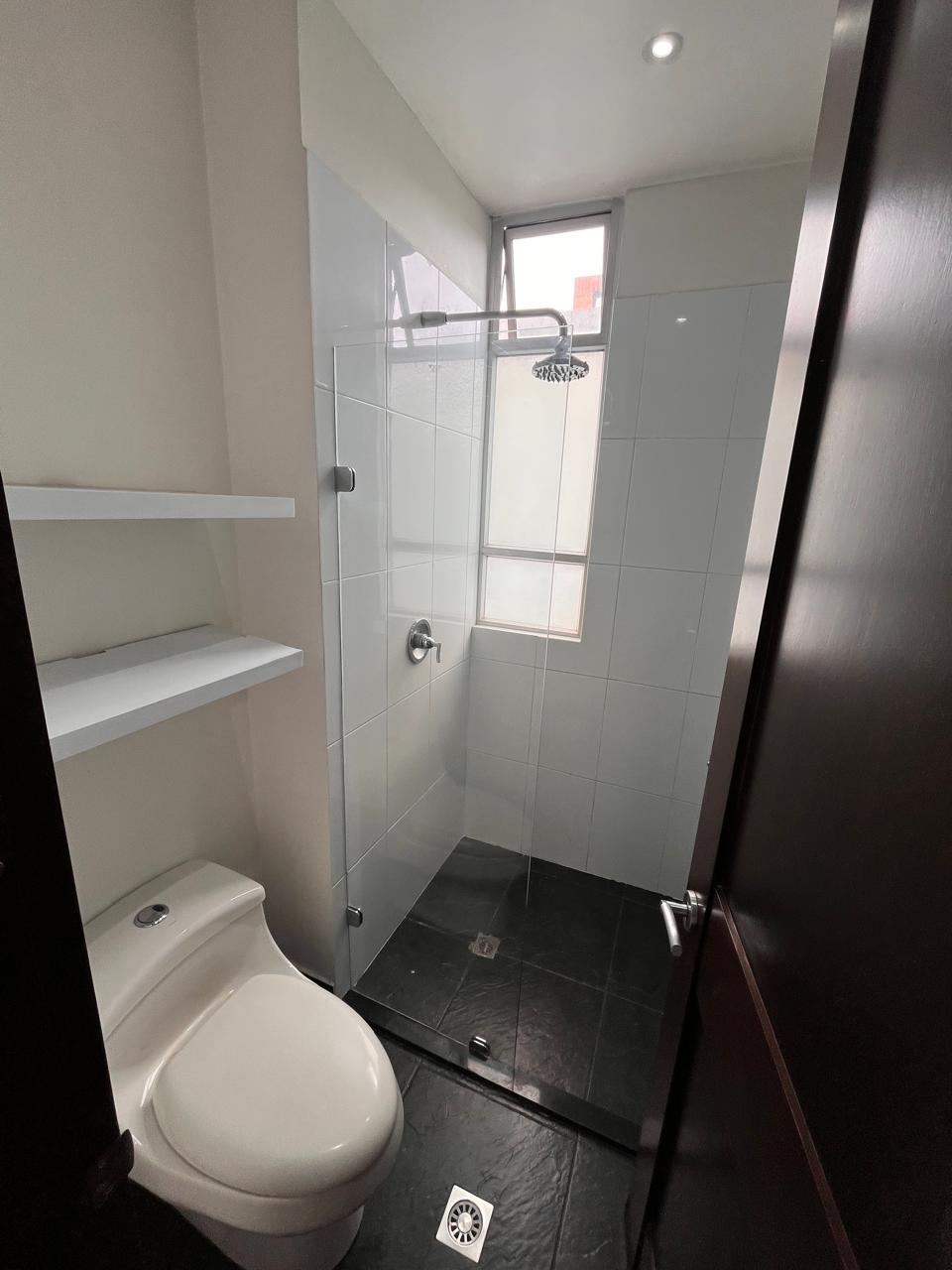 Calle 127 #17A-80 - imagen 12