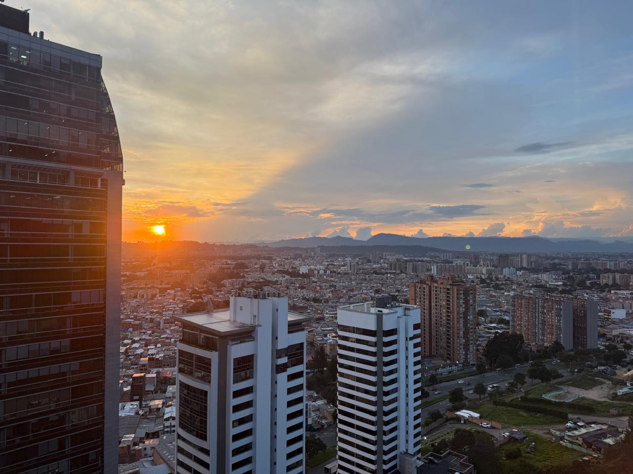 Cra. 6 #155c-20, Bogotá, Colombia - imagen 4