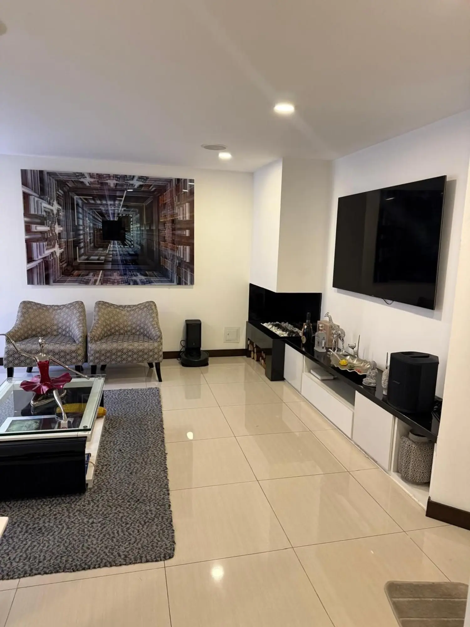 Calle 77 #1, Bogotá, Bogotá, Colombia - imagen 4